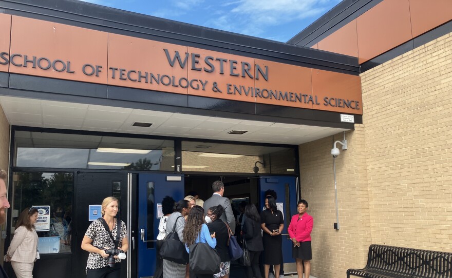 Western High School Lockdown: Bomb Threat at Western School of Technology & Environmental Science in Baltimore, MD